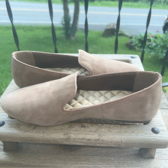 Birdies Shoes Womens 7.5 Tan Suede Leather Flats Quilted Lining Slip Resisitant - Picture 7 of 11